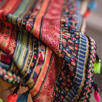 Kolorowa zasłona z frędzlami w stylu boho | Lekko przyciemniająca