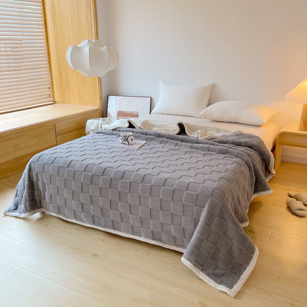 Miękki koc sherpa z fakturą szachownicy