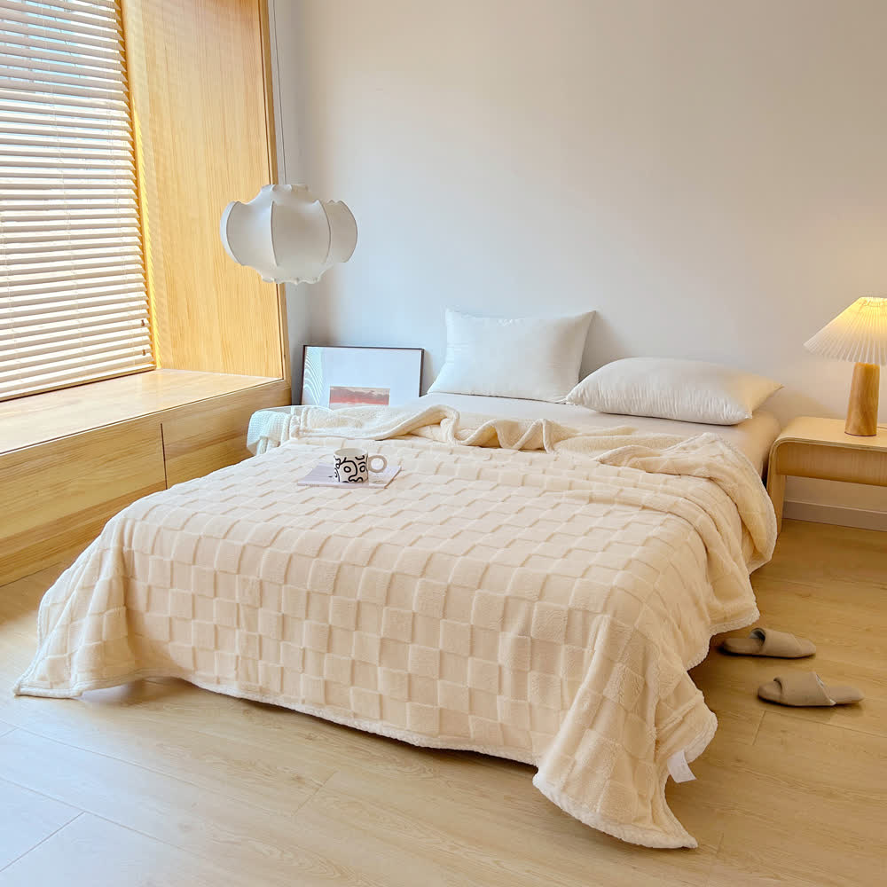 Miękki koc sherpa z fakturą szachownicy