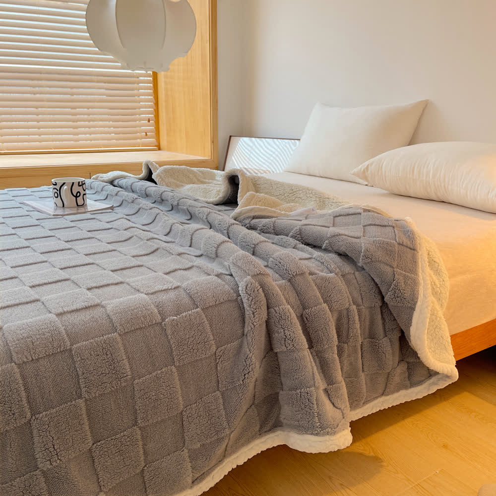 Miękki koc sherpa z fakturą szachownicy