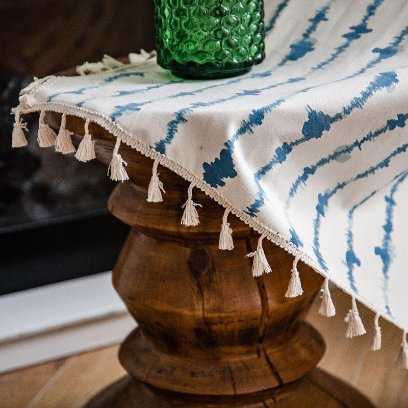 Biało-niebieskie zasłony w wzór EKG z bawełny i lnu