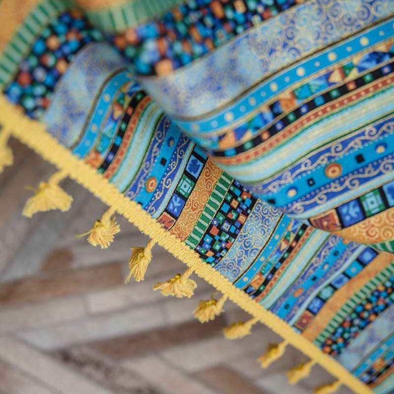 Kolorowa zasłona z frędzlami w stylu boho | Lekko przyciemniająca