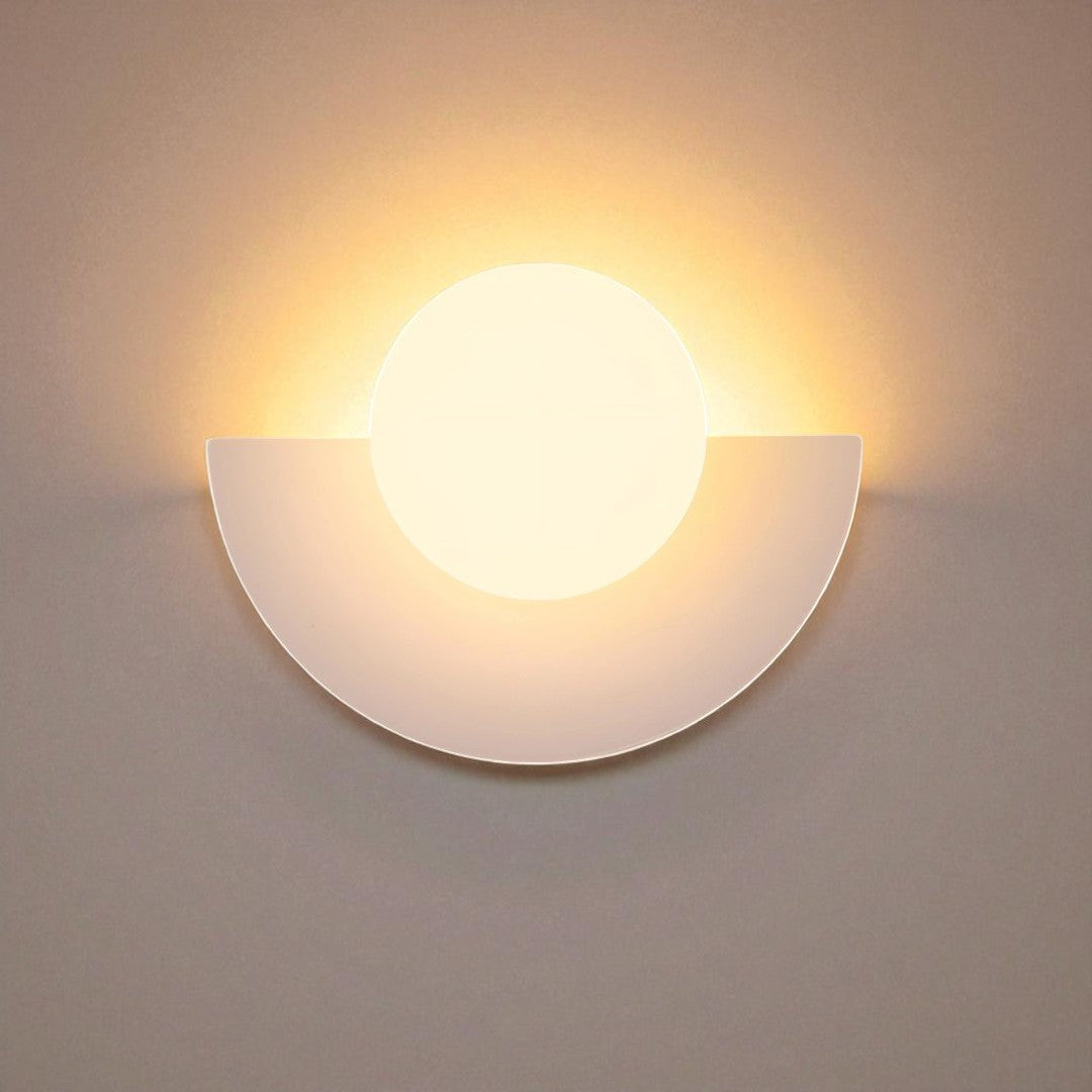 Kinkiet LED ArcNord – Nowoczesna Lampa Ścienna w Stylu Nordic