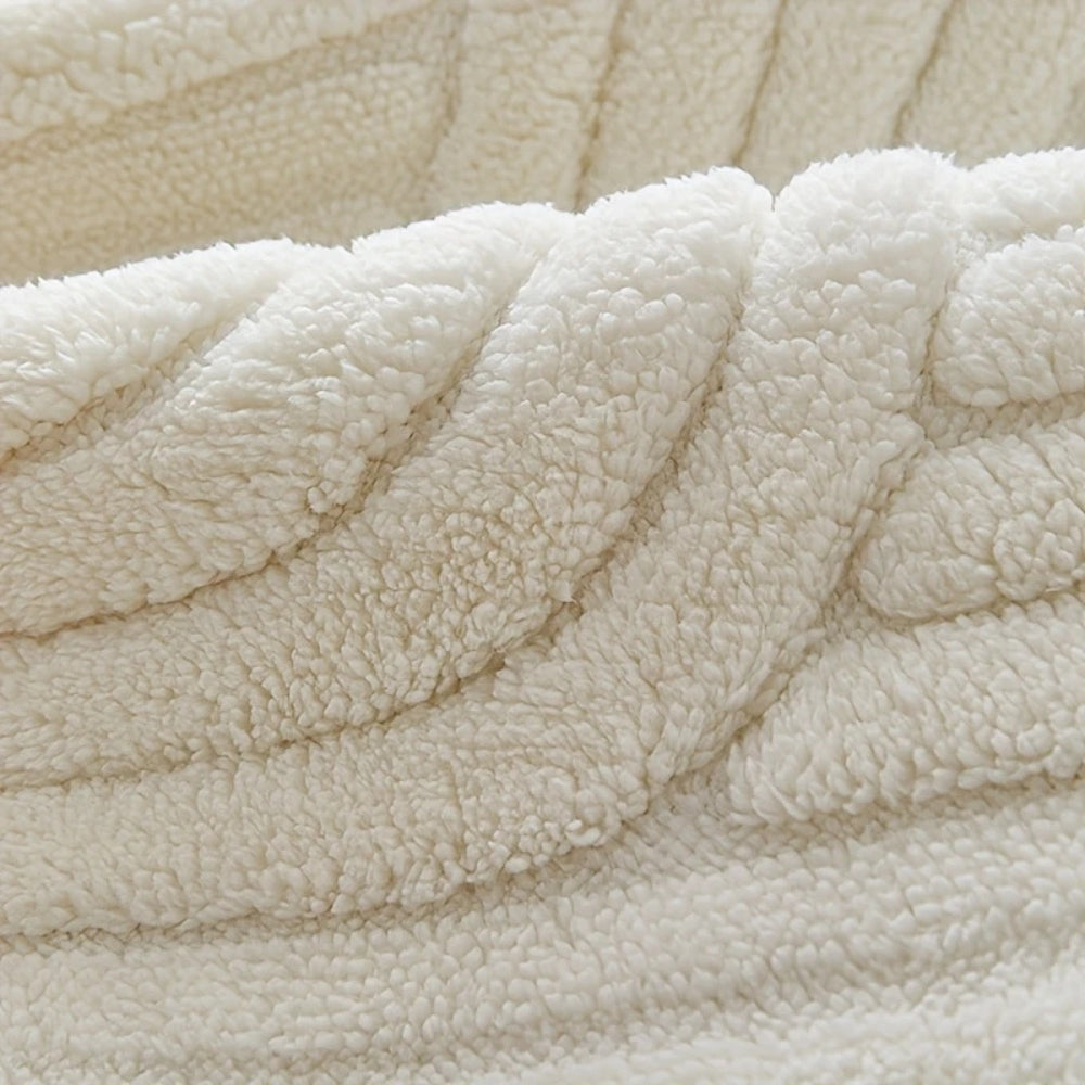 Pokrowiec na fotel rozkładany z mikrofibry – antypoślizgowy i pluszowy