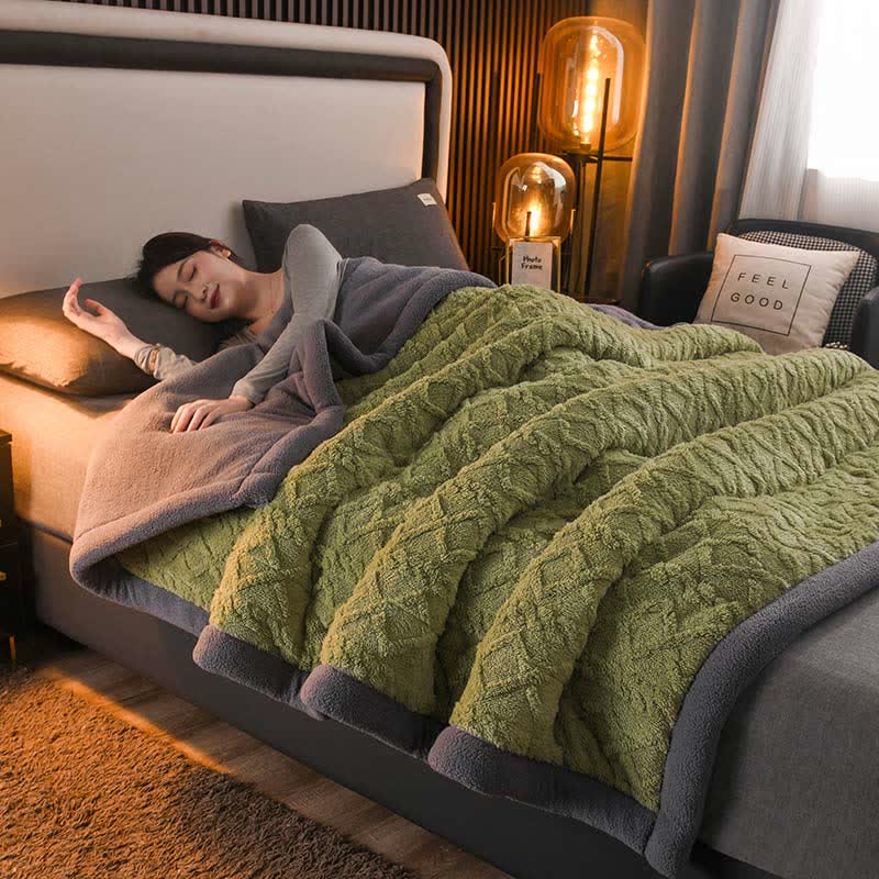 Gruby, luksusowy koc z mikro fibry – ciepły i miękki pled na chłodne dni